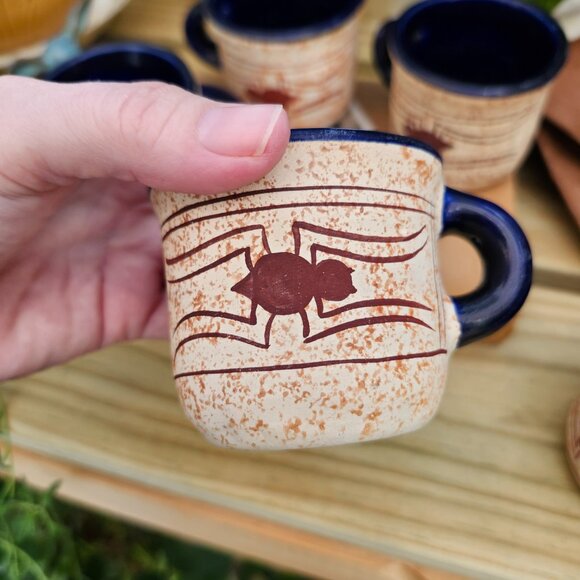 RARE Vintage Handmade black widow spider ceramic espresso mugs, set of 6 - Picture 11 of 13